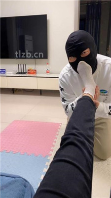 图片[9]_【精神小妹】素人学生妹-耳光/全体重踩踏/白袜塞嘴_绳艺库视频下载