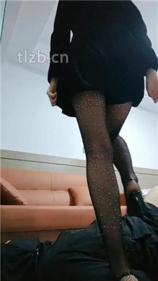 图片[8]_【沉鱼圣上】裸足插嘴/高跟黑丝踩/强制捆绑跪拜/揪耳朵_绳艺库视频下载