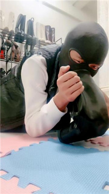 图片[10]_【兔兔大人】短靴黑丝脚下崇拜_绳艺库视频下载