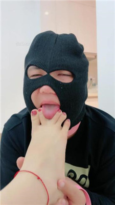 图片[12]_【心动茜茜】裸足深喉踩脚垫_绳艺库视频下载