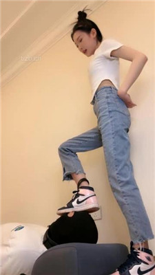 图片[2]_【文文sama】AJ全体重踩脸/内裤套头_绳艺库视频下载