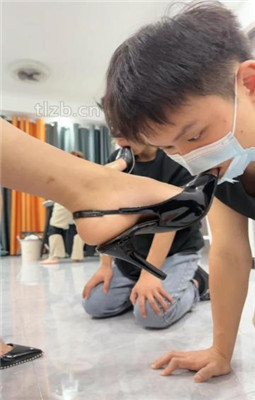 图片[18]_【尤物大大】双S-3M-情侣奴-奴下奴-踩踏/骑马/转胯/耳光抽_绳艺库视频下载