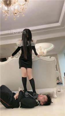 图片[13]_【桃幼幼】主播小姐姐超艺术惩罚家奴_绳艺库视频下载