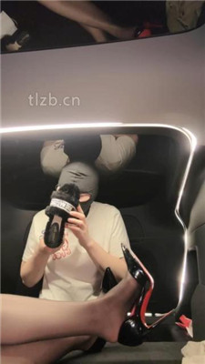 【禾未】车内调-高跟虐乳/舔高跟黑丝美腿/插嘴_绳艺库视频下载