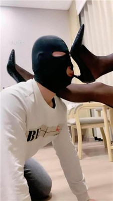 图片[5]_【赵奈奈】黑丝高跟-语言羞辱-舔脚舔鞋_绳艺库视频下载