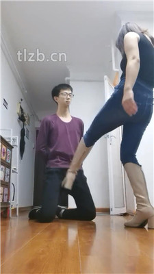 【奶御】耳光抽/转胯爬行/长靴提档/白袜踩狗头_绳艺库视频下载