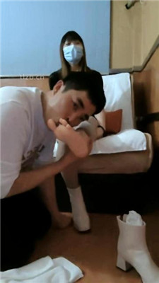 图片[9]_【刘二狗】开发素人技师-揪耳朵-舔短靴臭脚丫_绳艺库视频下载