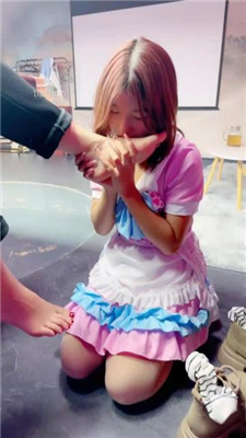 图片[7]_【惠子大大】母畜-舔裸足-脚耳光-球杆插嘴-口水_绳艺库视频下载