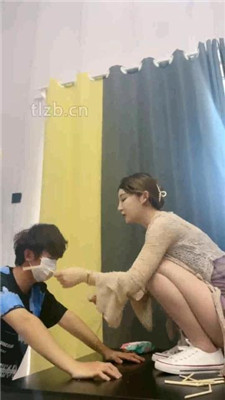 图片[9]_【领主老大】帆布鞋全体重踩踏/碾压狗爪_绳艺库视频下载