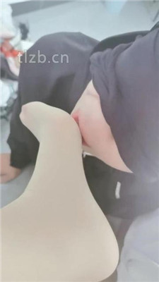 图片[10]_【艳奶奶】舔脚舔鞋口水恋足调_绳艺库视频下载