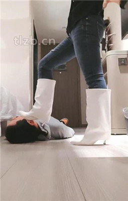 图片[12]_【欧拉】嘴硬的狗-皮鞭/喂食/踩踏/圣水/耳光_绳艺库视频下载