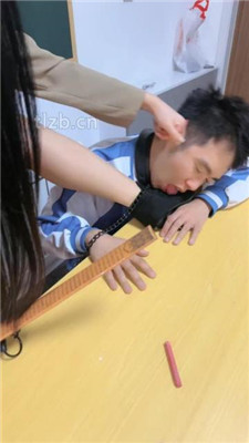 图片[16]_【桃幼幼】教室场景调-体罚猥琐学生狗_绳艺库视频下载