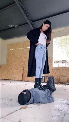 图片[13]_【宸宸】三S废弃厂房-艺术踢踹/踩踏【双视角版】_绳艺库视频下载