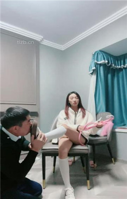 图片[17]_【术术】多视角重度虐-不把狗当人-踩踏鞭打_绳艺库视频下载