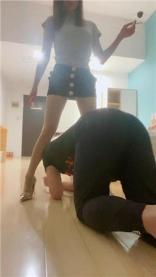 图片[13]_【不知名美女】银色高跟-碾压虐乳/坐垫吸臭/浓痰【完整版】_绳艺库视频下载