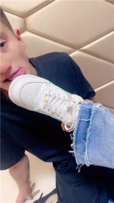 图片[12]_【冷鸢大大】舔脏鞋闻白袜/虐乳/耳光/踩踏_绳艺库视频下载