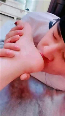 【高傲S】裸足恋足狂舔_绳艺库视频下载