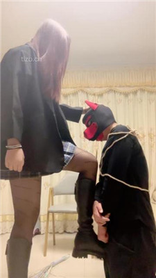 图片[4]_【雯雯S】班主任被学生虐-闻臭袜-鞭打-插嘴-虐乳_绳艺库视频下载