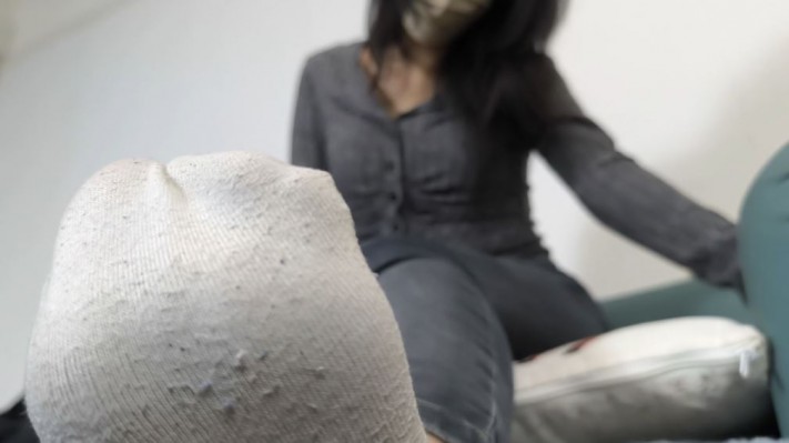 图片[10]_【女神学院·稚主kk】棉袜牛仔裤调教_绳艺库视频下载