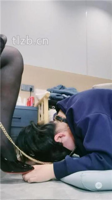 图片[20]_【小羊】母畜-狗链转胯遛狗/闻舔黑丝_绳艺库视频下载