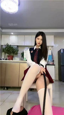 图片[5]_【佳奈】JK学生主-皮鞋白丝踩脚垫_绳艺库视频下载