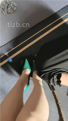 图片[15]_【东营天香百合】高跟灰丝踩狗头/狗链拴狗/嘴叼鞋/虐乳_绳艺库视频下载