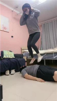 图片[11]_【金桔小主】夜跑后小白鞋白袜踩虐暴打【下】_绳艺库视频下载