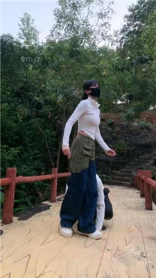 图片[16]_【艺术美学】双S-女神户外遛狗-绑树上酷刑惩治【双视角版】_绳艺库视频下载