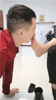 图片[13]_【凌儿女神】鞭打/舔脏鞋臭脚/玩户外舔脏鞋/关狗笼_绳艺库视频下载