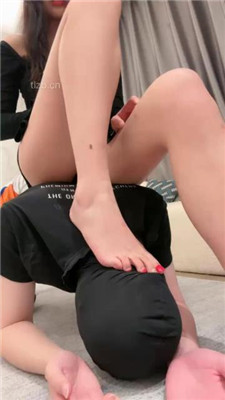 图片[13]_【糯糯】转胯/高跟裸足美腿碾压踩_绳艺库视频下载