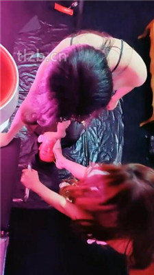 图片[14]_【慧慧公主】双S-高跟踩踏/藤条重度抽【完整版】_绳艺库视频下载