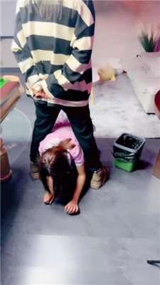 图片[14]_【惠子大大】母畜-舔裸足-脚耳光-球杆插嘴-口水_绳艺库视频下载