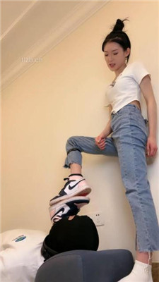 图片[15]_【文文sama】AJ全体重踩脸/内裤套头_绳艺库视频下载