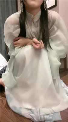 图片[9]_【漫漫】汉服女神-沉浸式踩踏辱_绳艺库视频下载