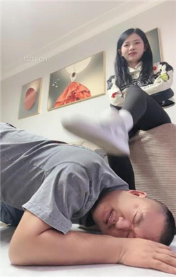 【樱木花椒】Aj白袜开发死猪头-插嘴_绳艺库视频下载