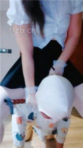 【猫大大】皮鞋白丝踩狗头_绳艺库视频下载