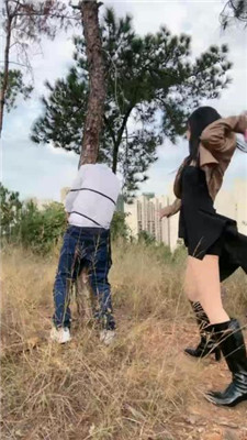 图片[3]_【cc.s】户外荒野虐跟踪狂-重度鞭刑_绳艺库视频下载