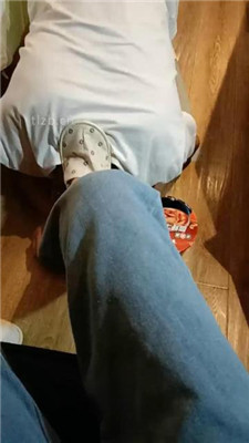 图片[4]_【颜可大大】运动后原味白袜恋足调/圣水泡面_绳艺库视频下载