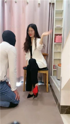 图片[13]_【嘉妮S】白领下班高跟虐家奴-滴蜡_绳艺库视频下载