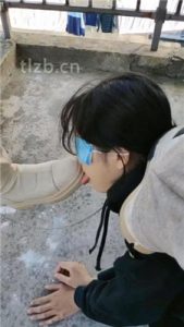 【爱可呀】学姐天台伺候校花和我_绳艺库视频下载