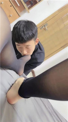 图片[6]_【哈市文文】黑丝脚诱惑-居家伺候_绳艺库视频下载