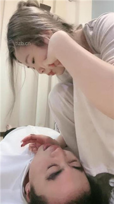 图片[6]_【时颜】坐脸窒息/舔超脏小白鞋/裸足白袜辱_绳艺库视频下载