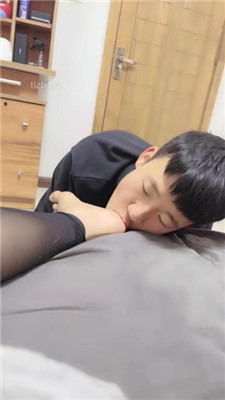 图片[7]_【哈市文文】黑丝脚诱惑-居家伺候_绳艺库视频下载