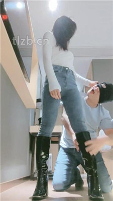 图片[8]_【妮蔻】长靴S胯下辱/掐肉/吃白袜/臭脚捂脸_绳艺库视频下载