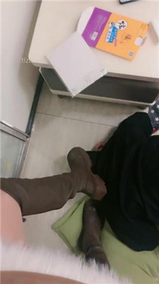 图片[3]_【西西S】转胯爬行/肉丝脚插嘴/长靴虐_绳艺库视频下载