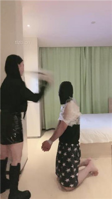 图片[7]_【清禾】保鲜膜窒息-鞭打踩踏耳光-人体烟灰缸_绳艺库视频下载