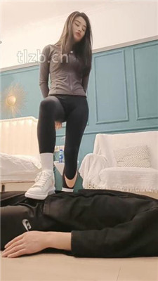 图片[13]_【昭玥】转胯/全体重踩踏/舔脏鞋-小白鞋棉袜_绳艺库视频下载