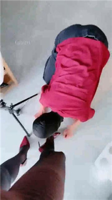 【鹿梦兮】舔多双脏鞋底/虐乳_绳艺库视频下载