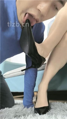 【稚主】喂拉丝口水圣水/舔高跟裸足_绳艺库视频下载