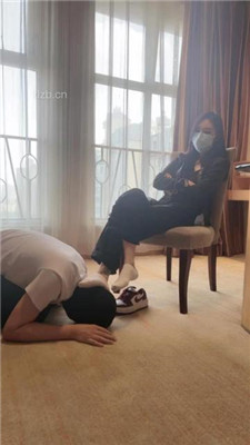 图片[14]_【筱月】加官窒息-高跟碾/运动鞋踩踏/深喉闻原味_绳艺库视频下载